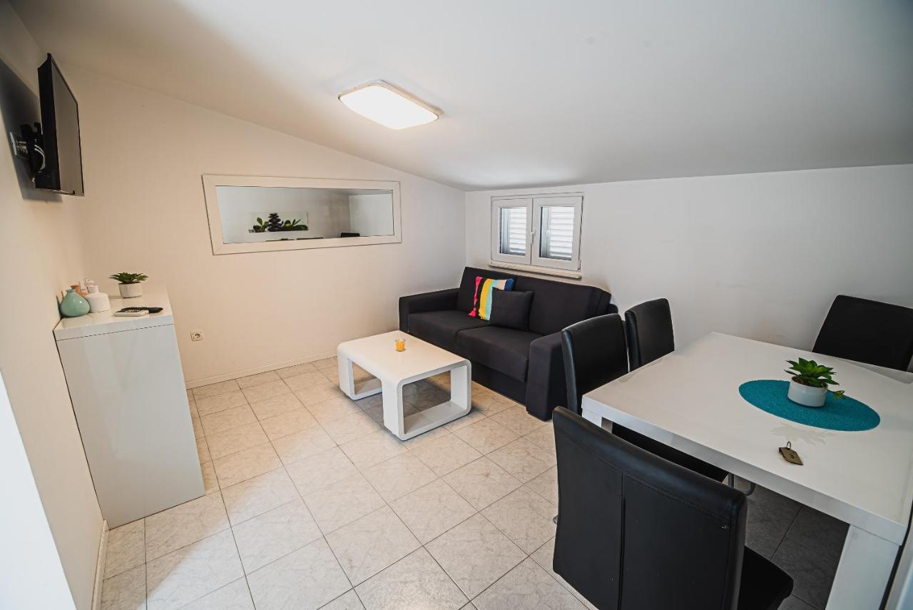 Downtown Park Apartments With Balcony Vodice Exteriér fotografie