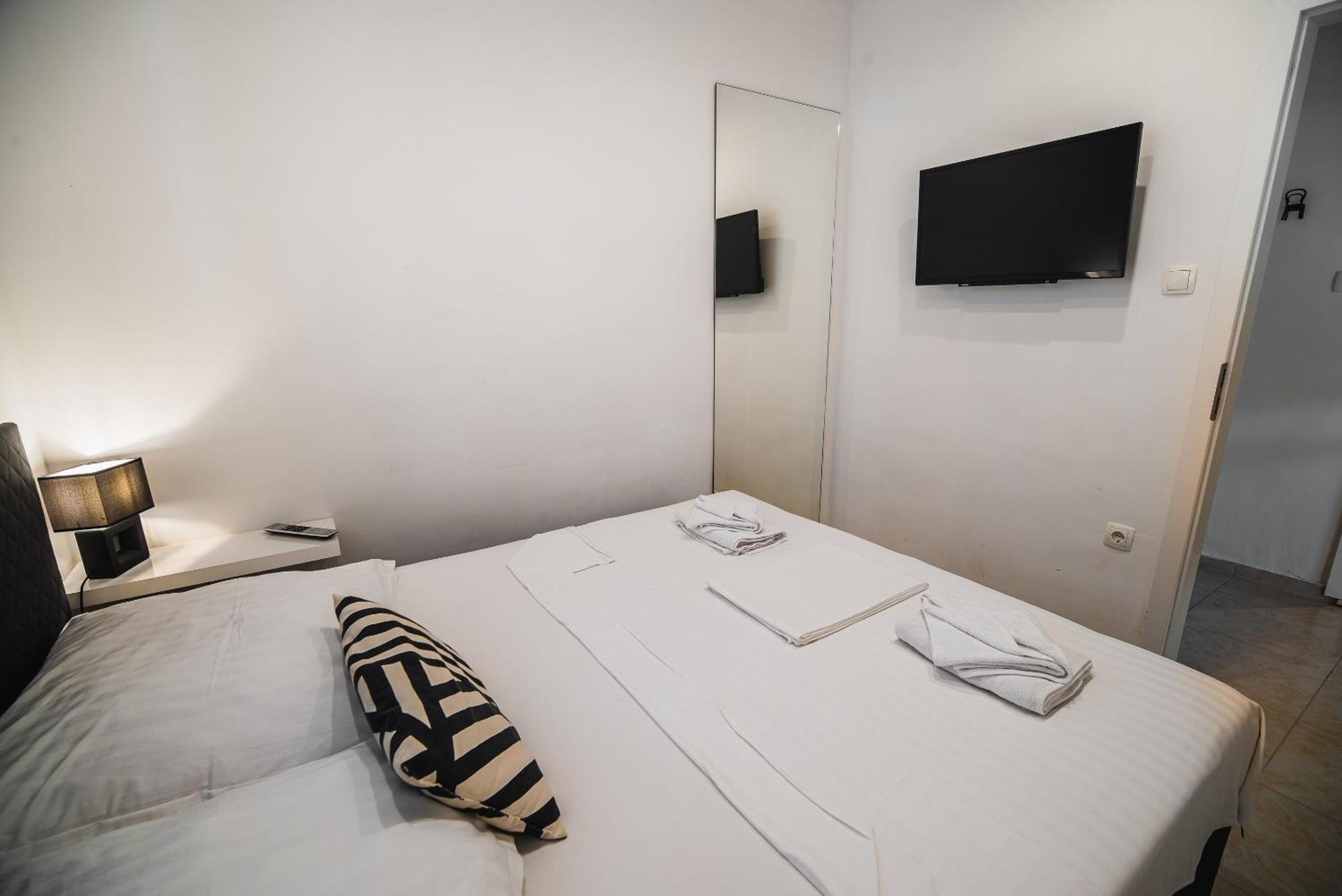 Downtown Park Apartments With Balcony Vodice Pokoj fotografie